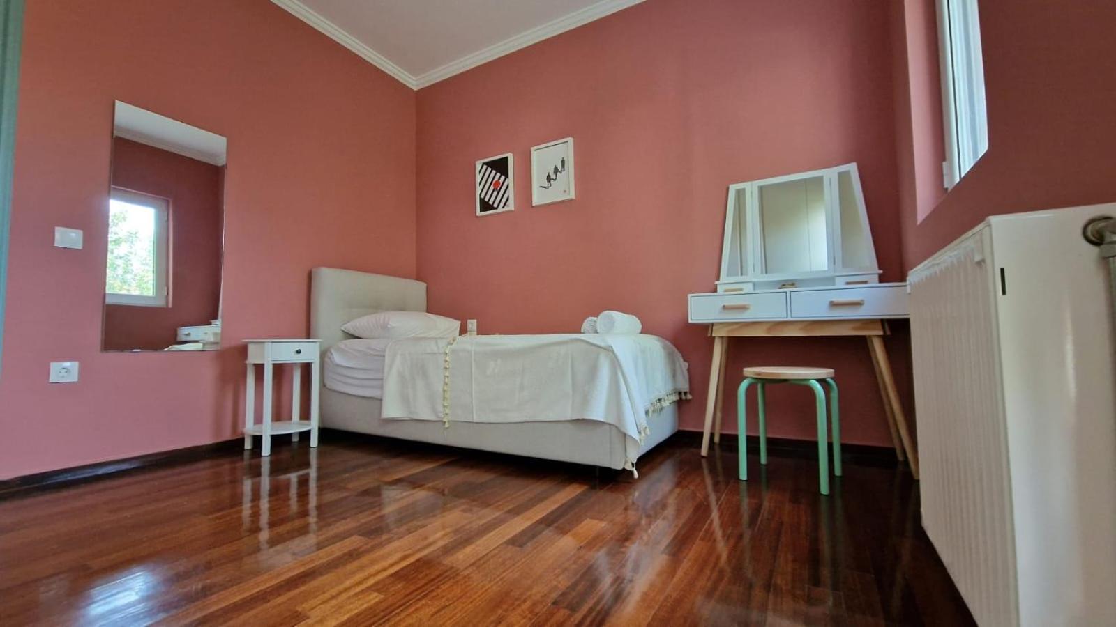 Villa Iroko Патри Екстер'єр фото